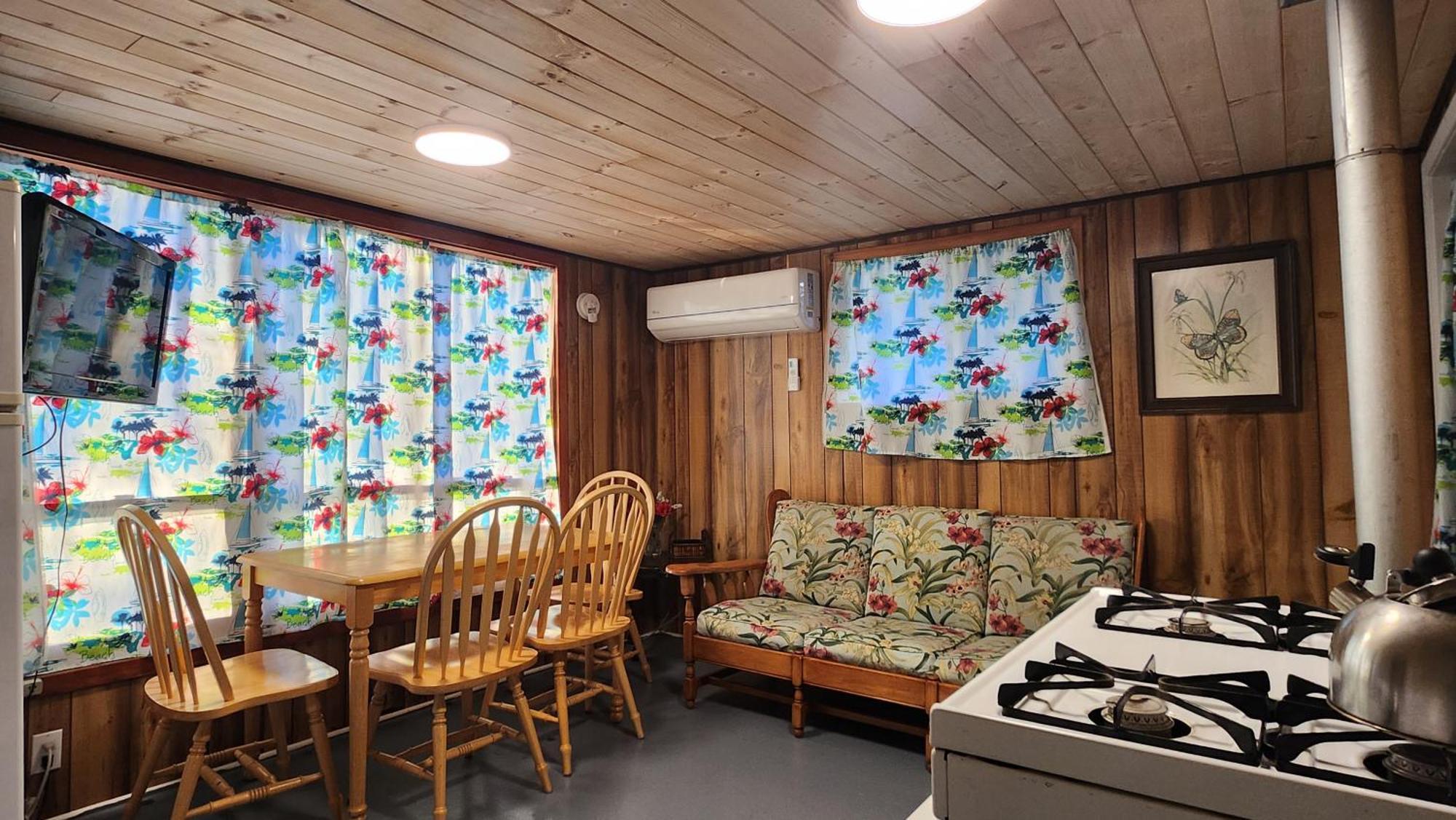 Trent River Cottages Hastings Екстер'єр фото