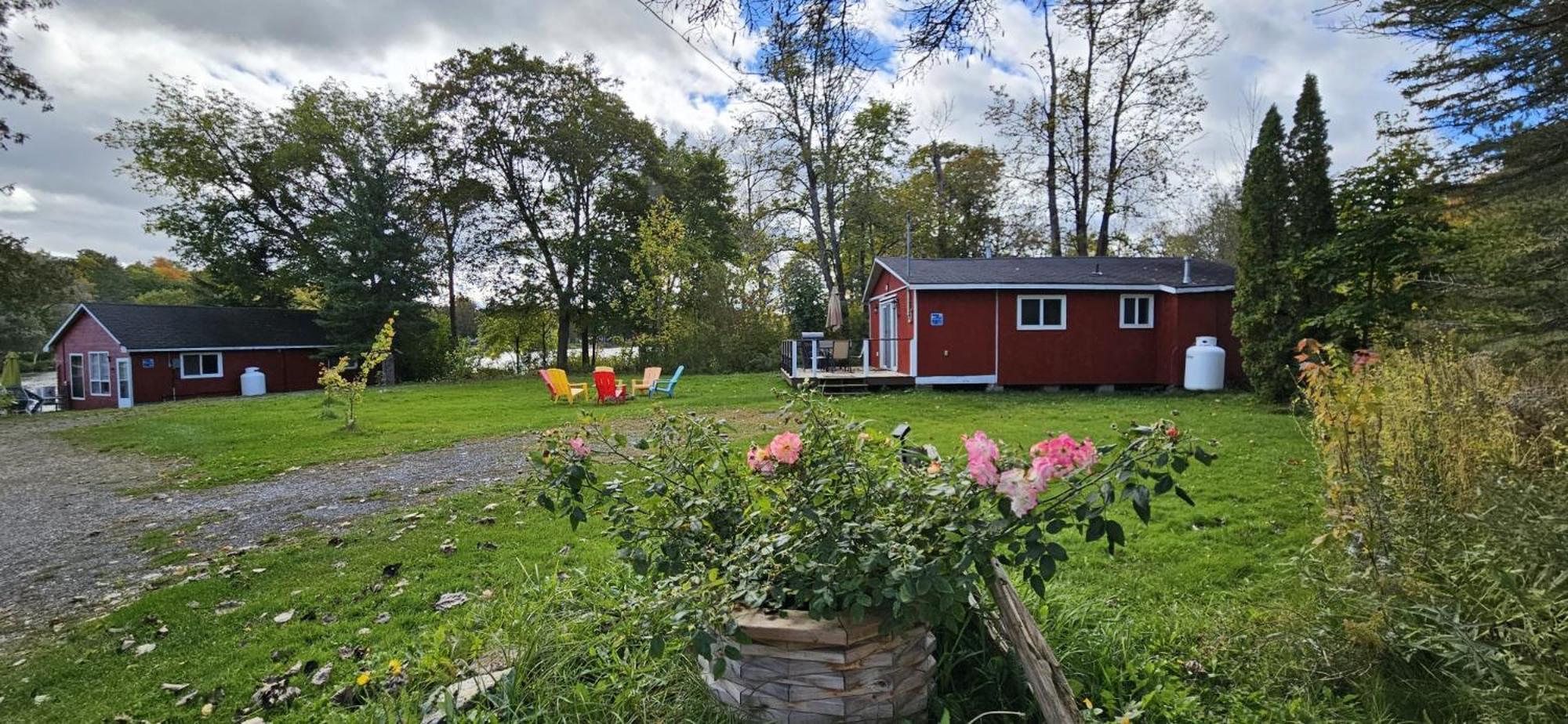 Trent River Cottages Hastings Екстер'єр фото