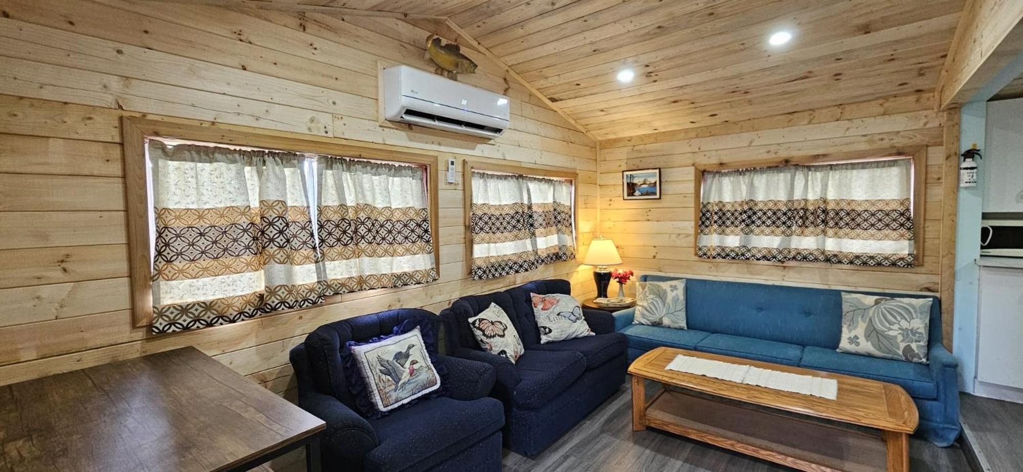 Trent River Cottages Hastings Екстер'єр фото